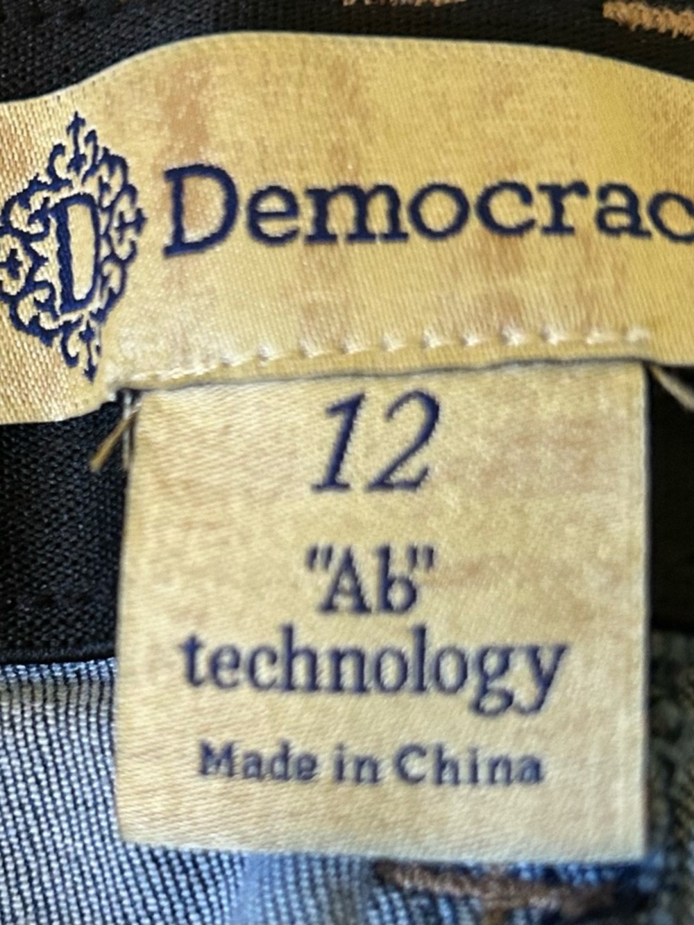 Democracy Women's Indigo Bootcut Jeans - Picture 3 of 4